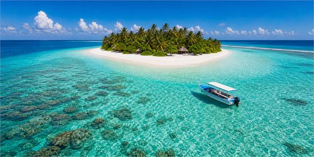 Jewels of Lakshadweep: 1N Cochin + 3N Agatti + 1N Bangaram